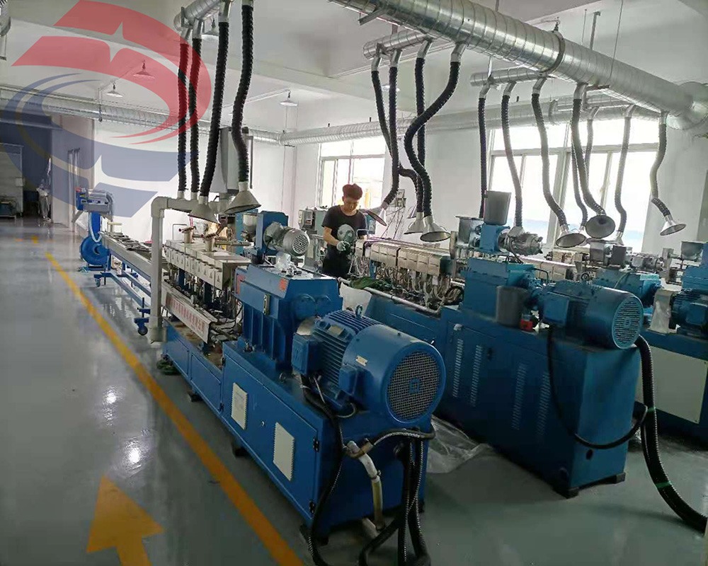 全新改性 PET增韌母粒 重量輕 韌性好 用于紡絲 片材 擠出 抗沖擊透明增韌母粒 (圖11) 全新改性 PET增韌母粒 重量輕 韌性好 用于紡絲 片材 擠出 抗沖擊透明增韌母粒 (圖11)